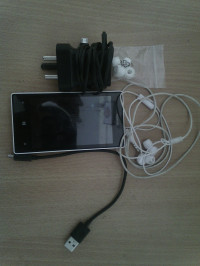 White Nokia Lumia 520