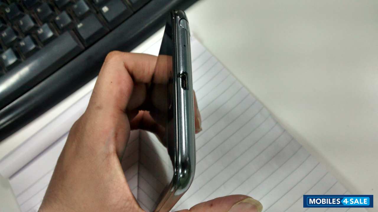 Black Samsung Galaxy Note