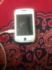 White BlackBerry Torch 9810