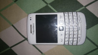 White BlackBerry Bold 9790