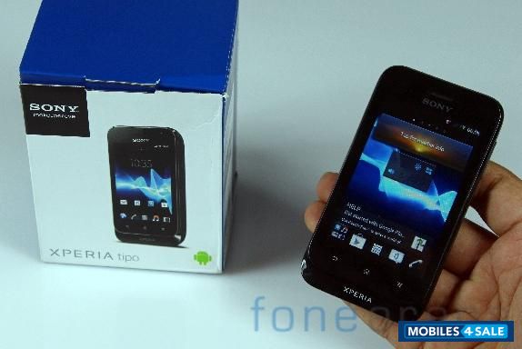 Black Sony Xperia tipo