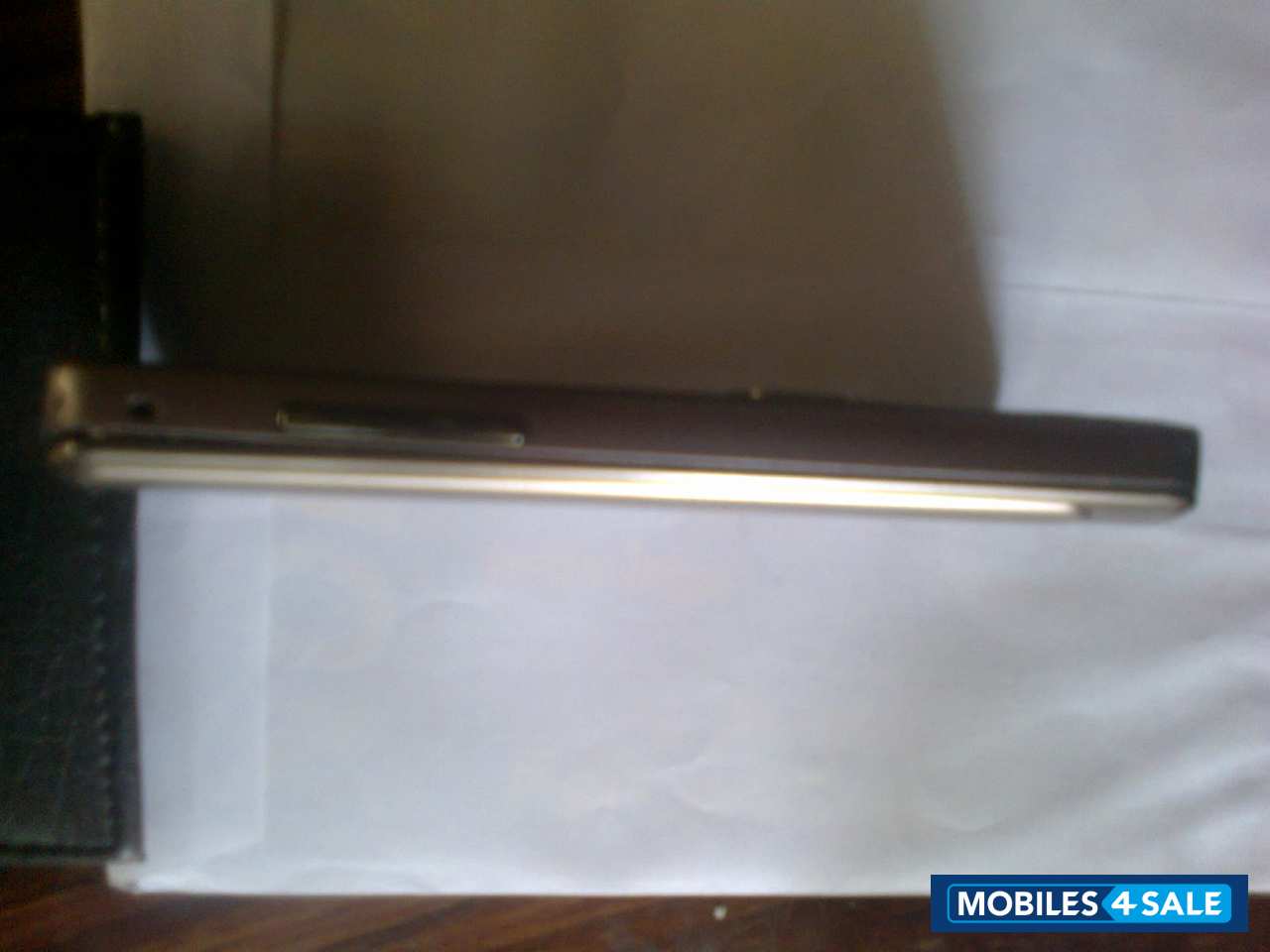 Metalic Gold Samsung Primo