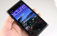 Black Nokia Lumia 900