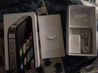 Black Apple iPhone 4S