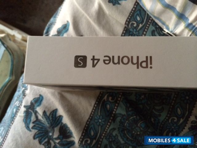 Black Apple iPhone 4S