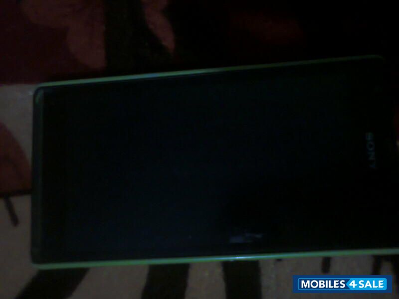 Black Sony Xperia SP