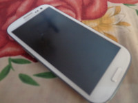 White Samsung Galaxy S3