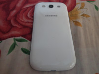 White Samsung Galaxy S3