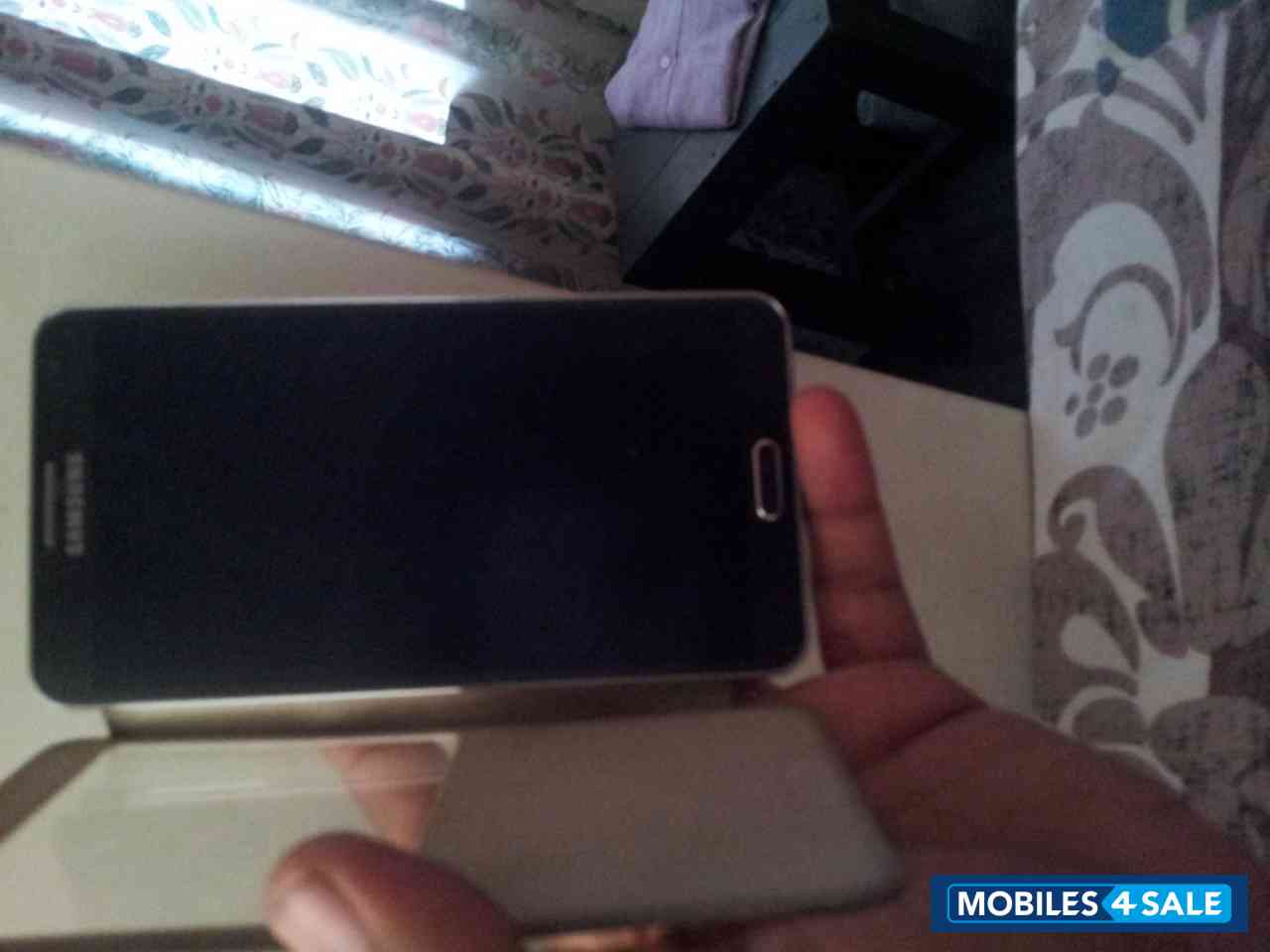 Black Samsung Galaxy Note 3