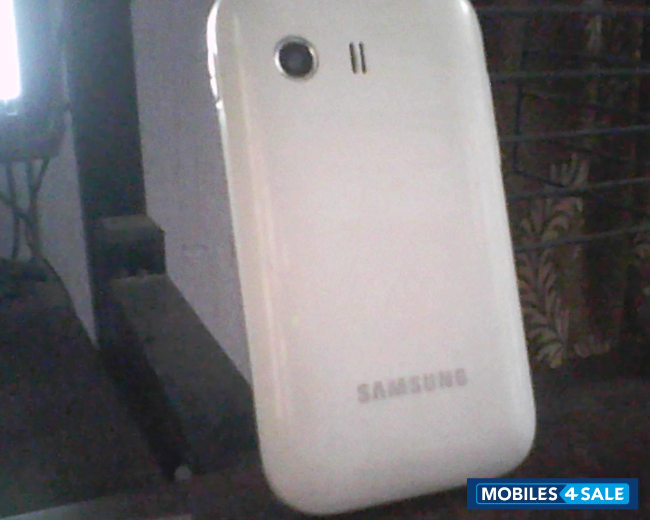 White Samsung Galaxy Y Color Plus S5360