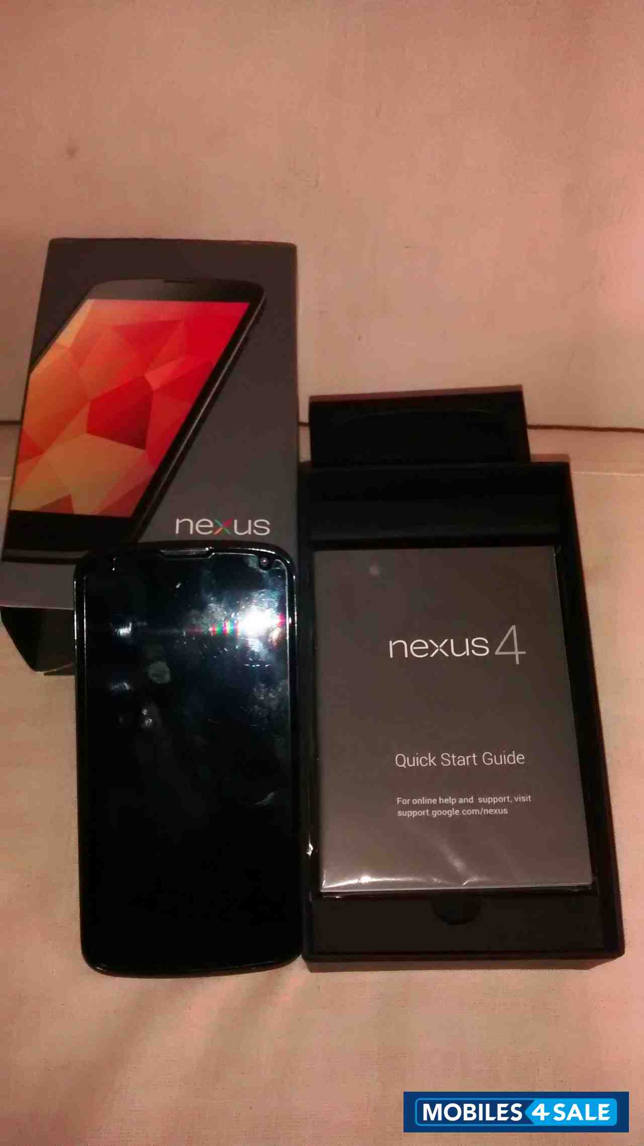 Black LG Nexus 4