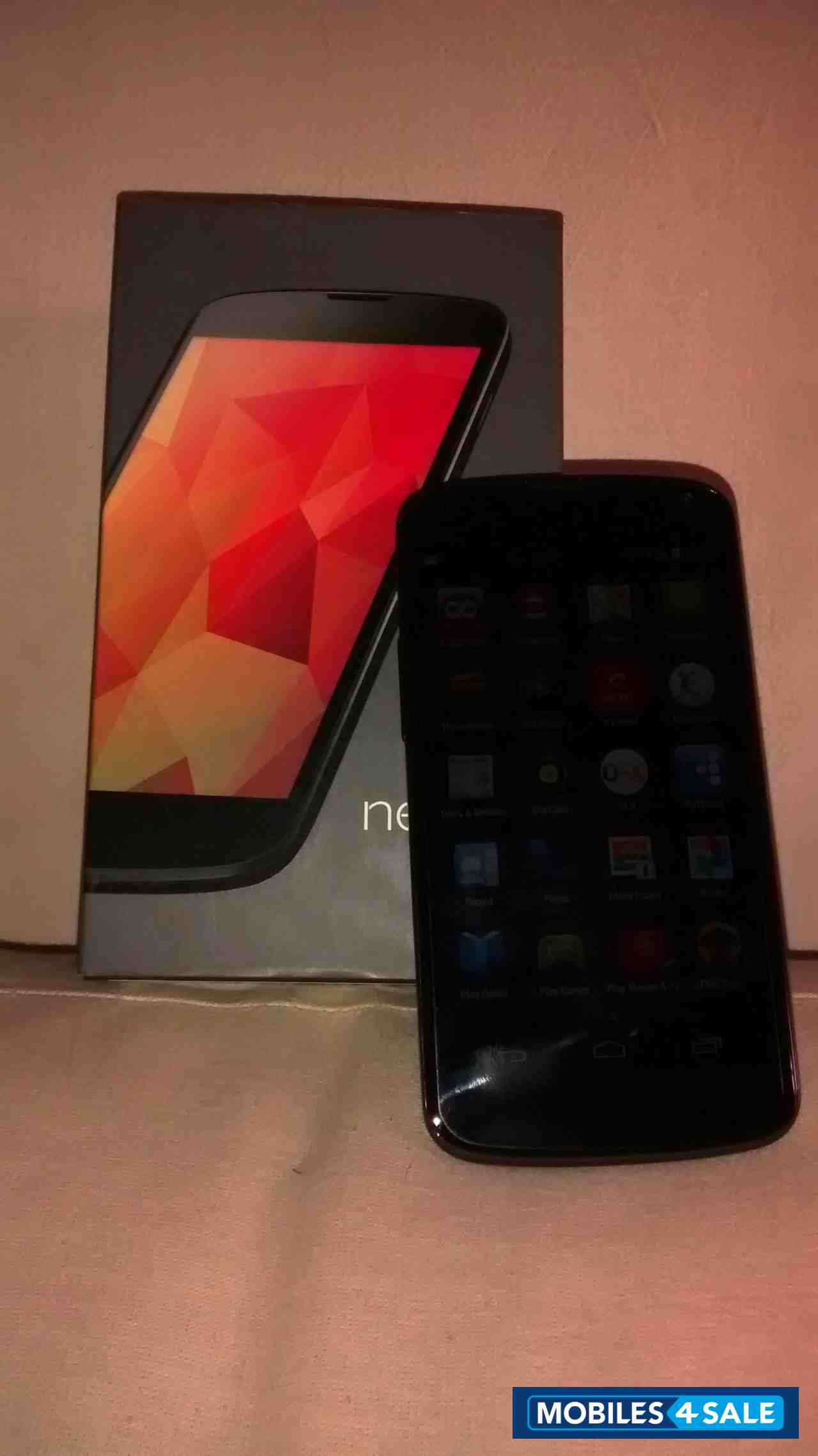Black LG Nexus 4