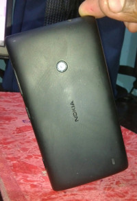 Black Nokia Lumia 520