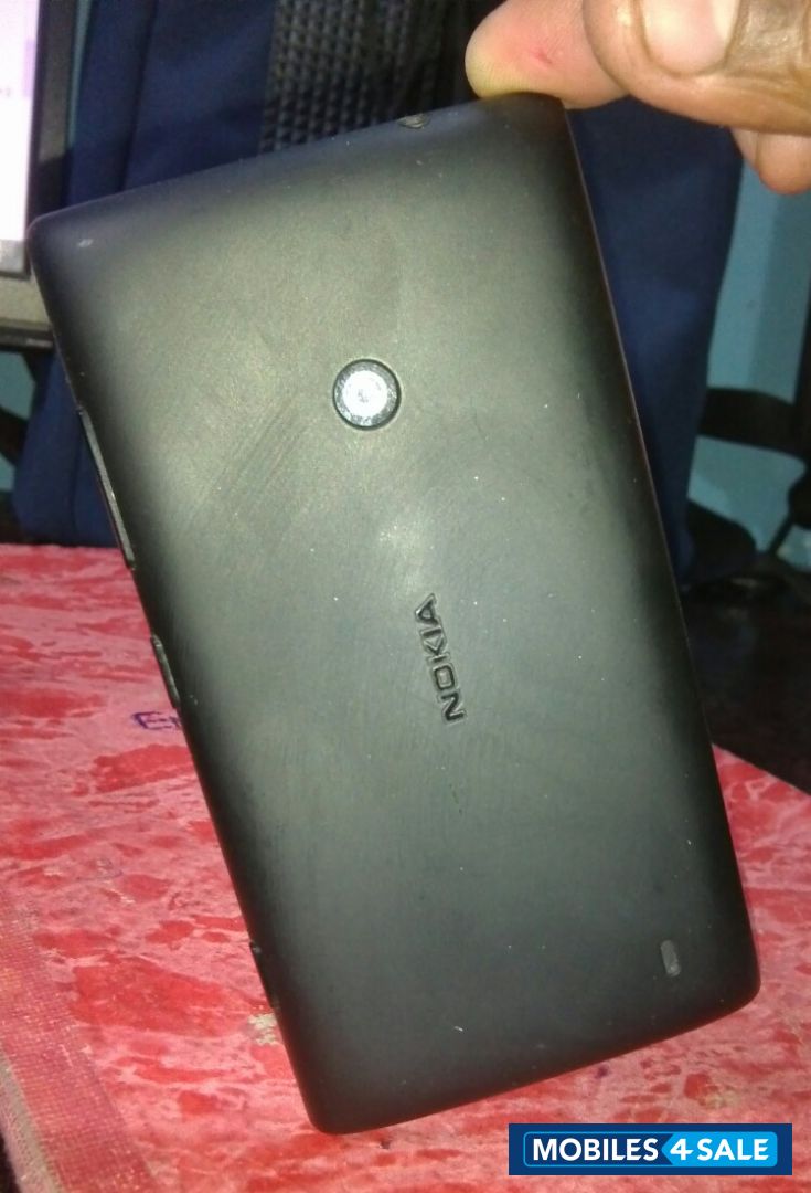 Black Nokia Lumia 520