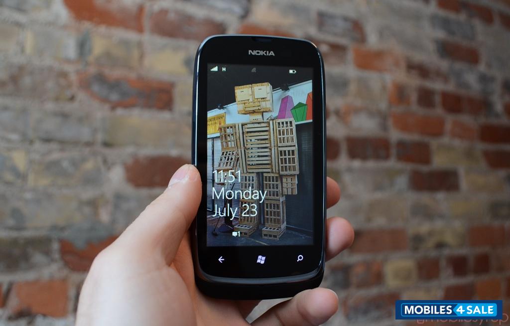 Black Nokia Lumia 610 Black Nokia Lumia 610