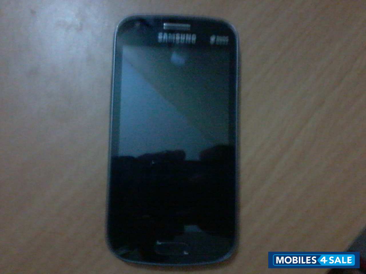 Black Samsung  GT-S7582