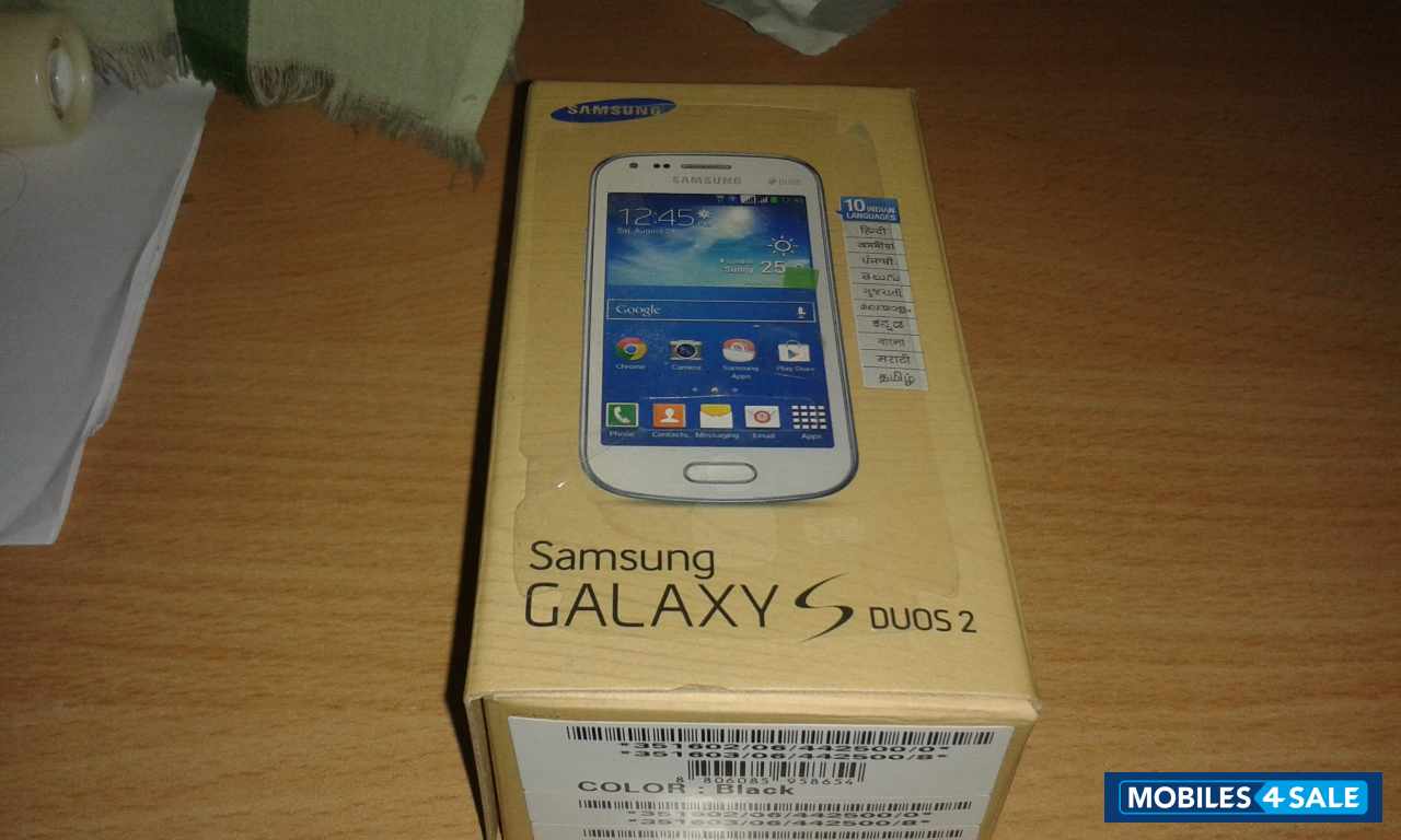 Black Samsung  GT-S7582
