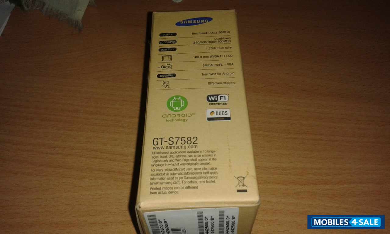 Black Samsung  GT-S7582