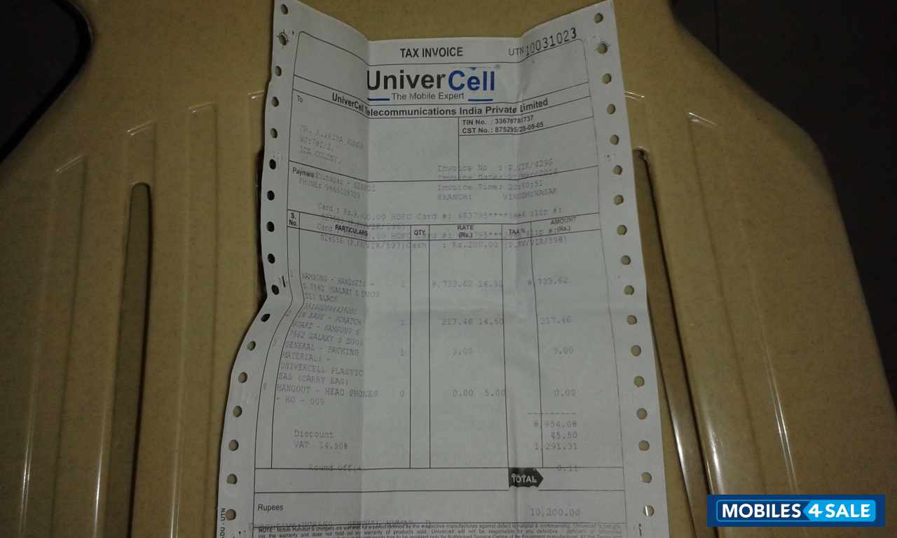 Black Samsung  GT-S7582