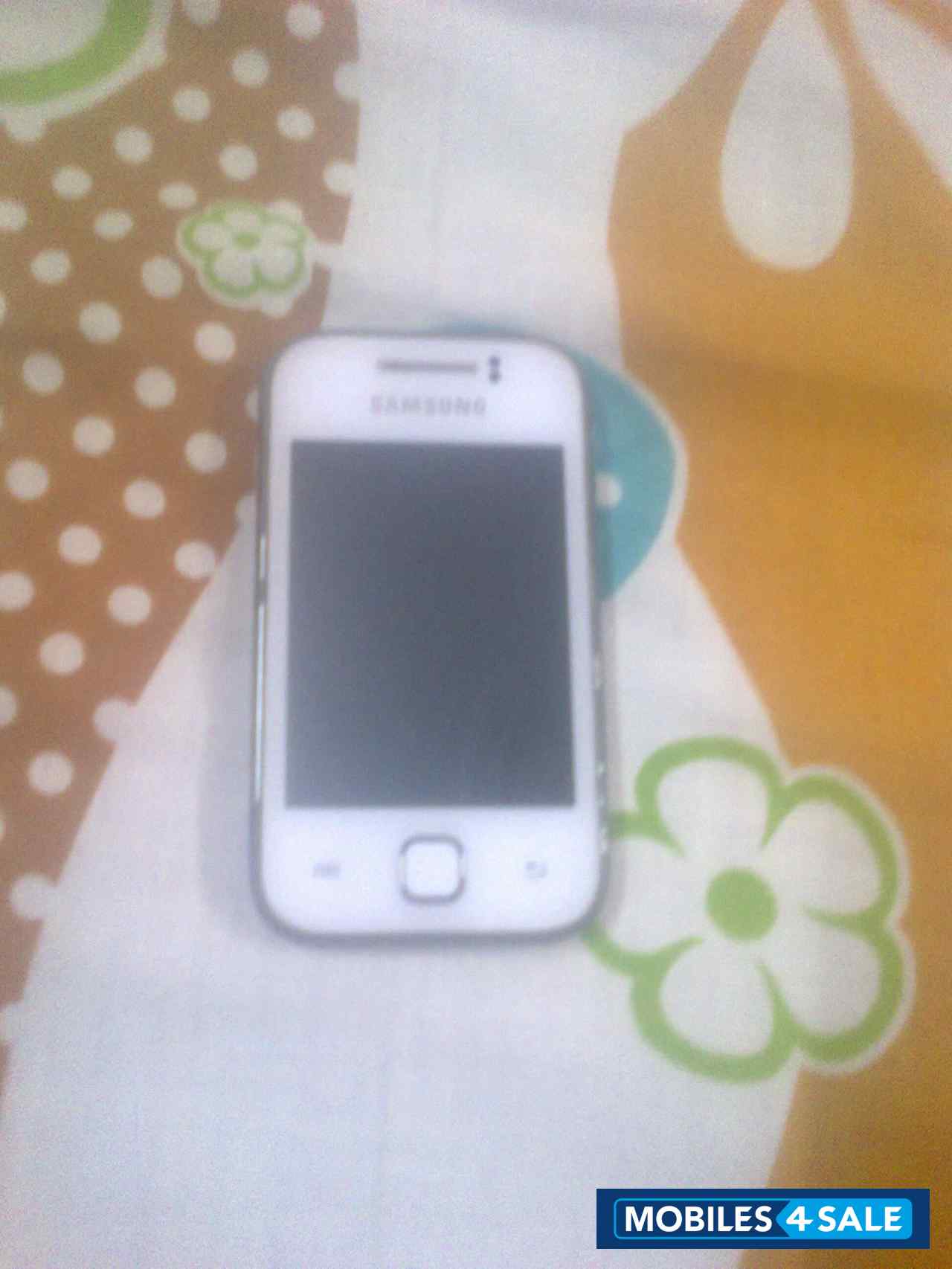 White Samsung Galaxy Y