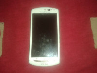 White Sony Ericsson Xperia neo V