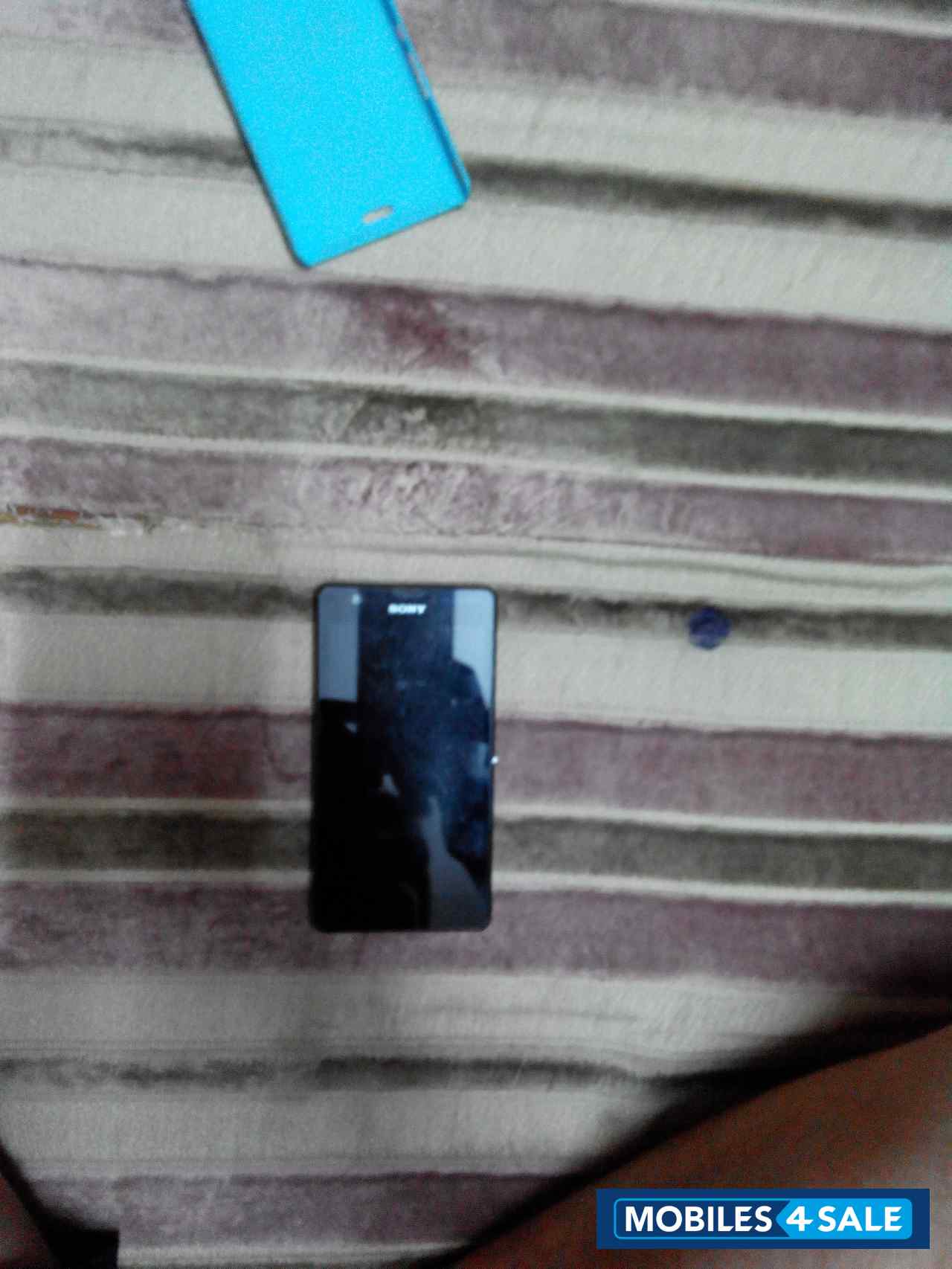 Black Sony Xperia ZR