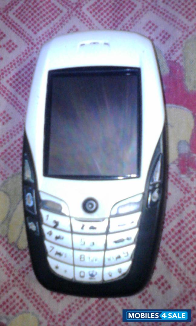 White Nokia 6600