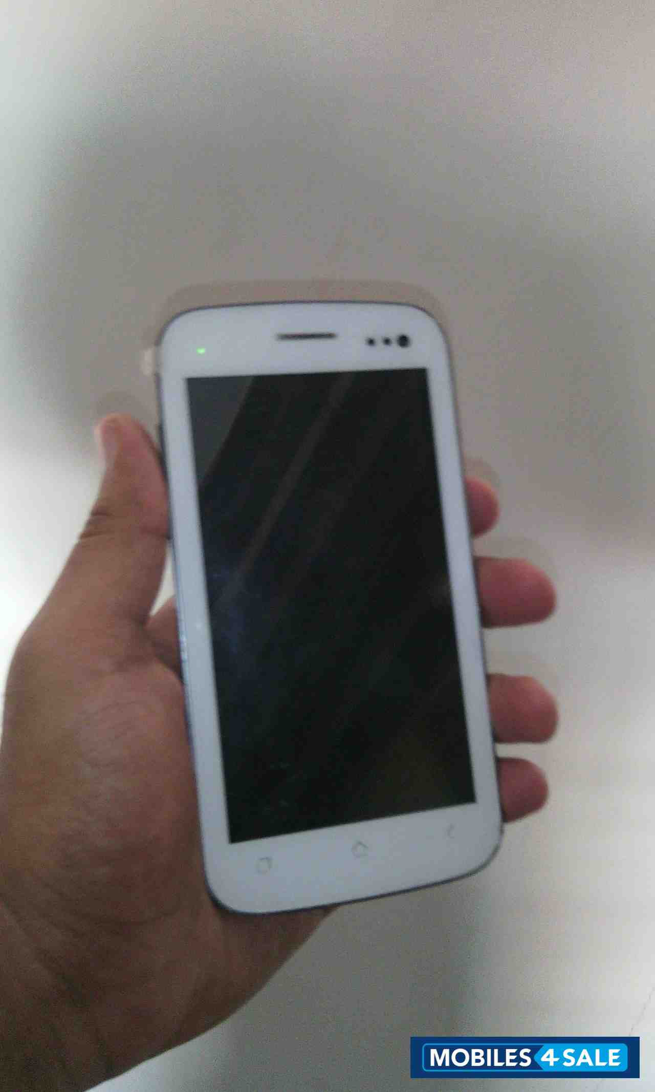 White Micromax Canvas 2 A110 White Micromax Canvas 2 A110