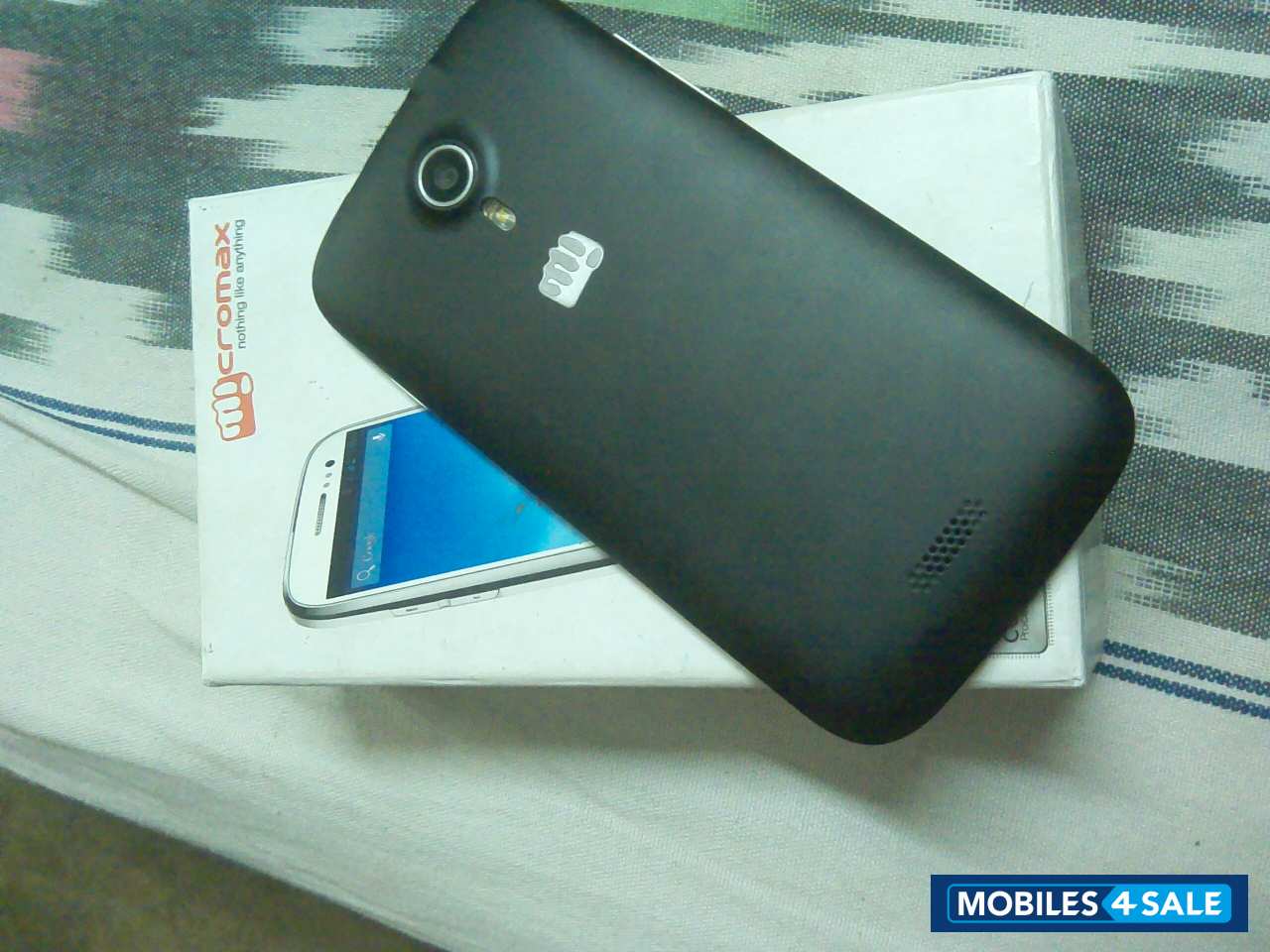 White Micromax Canvas HD A116
