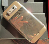 Golden Nokia E72