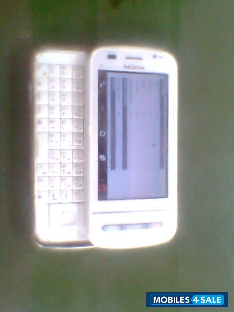 White Nokia C6