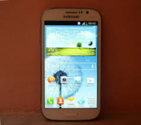 White Samsung Galaxy Grand GT-I9082