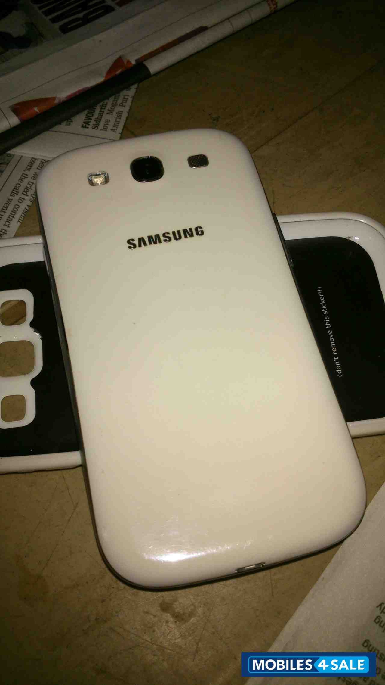 White Samsung Galaxy S3 White Samsung Galaxy S3