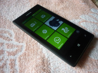 Black Nokia Lumia 520