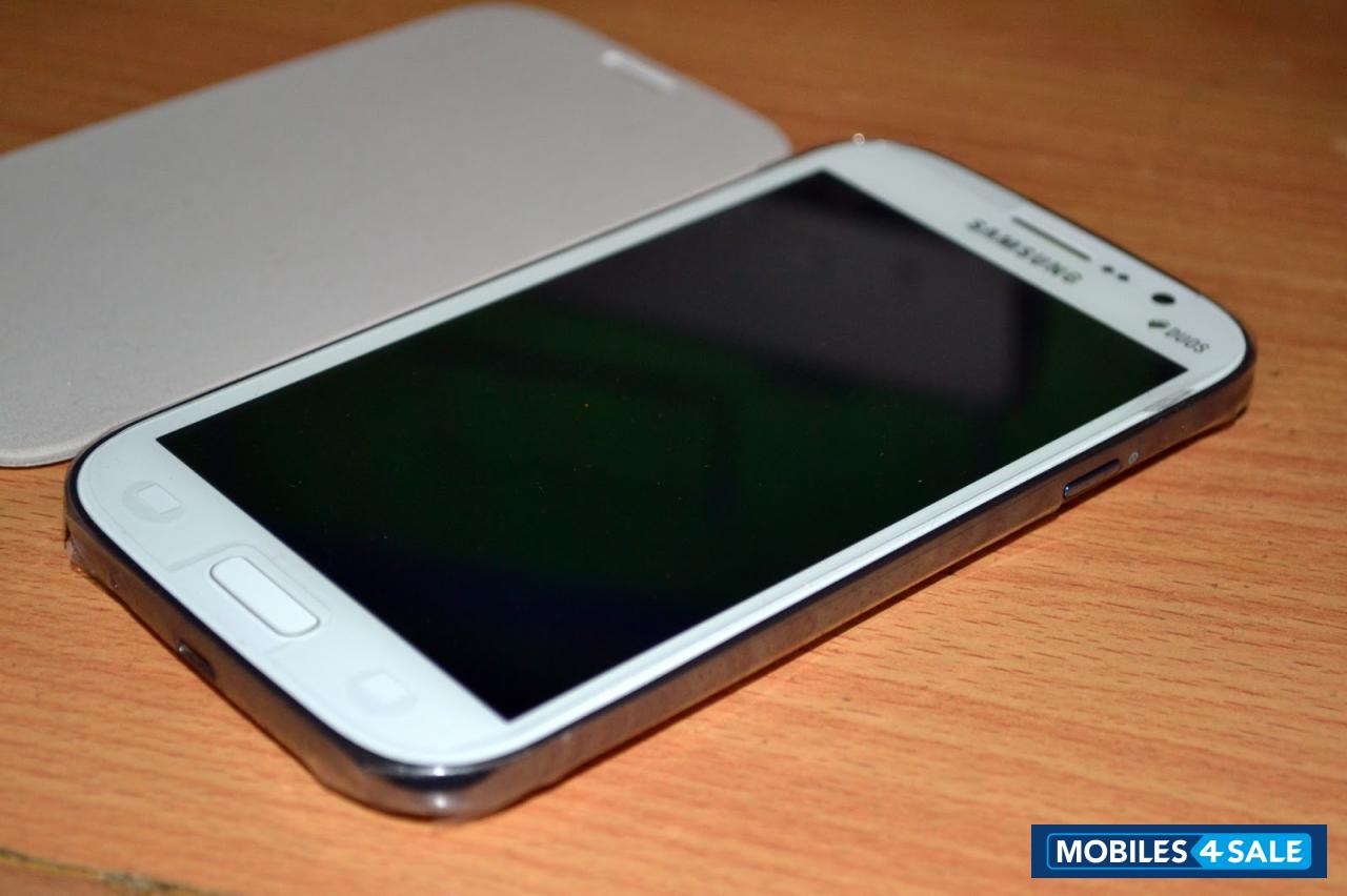 White Samsung Galaxy Grand GT-I9082