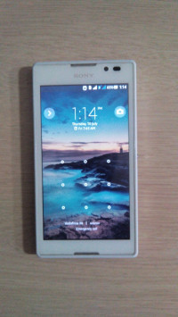 White Sony Xperia C