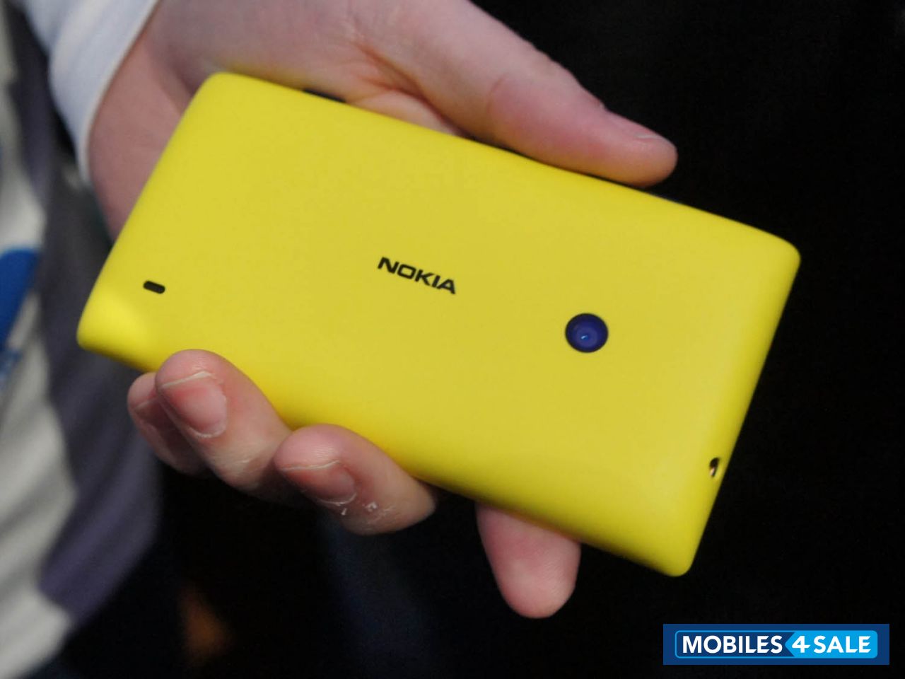 Yellow Nokia Lumia 520