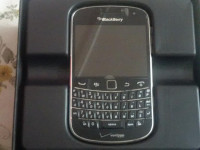 Black BlackBerry Bold 9930