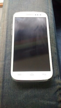 White Micromax Canvas HD A116