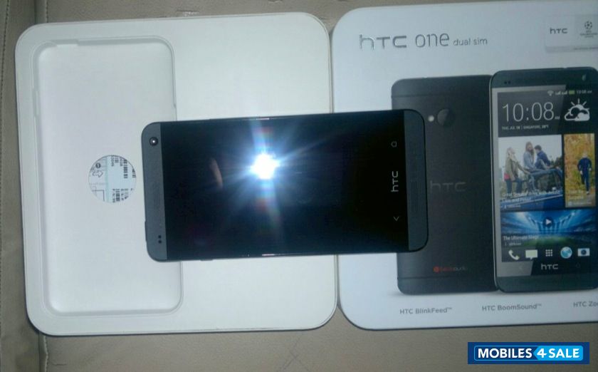 Black HTC One