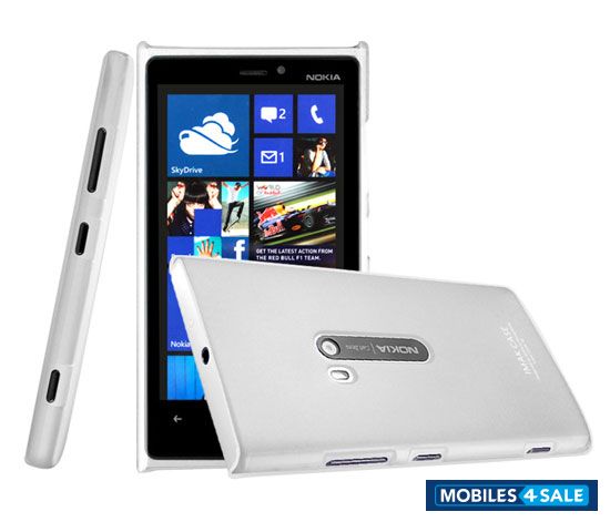 White Nokia Lumia 920