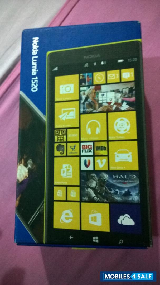 Yellow Nokia Lumia 1520