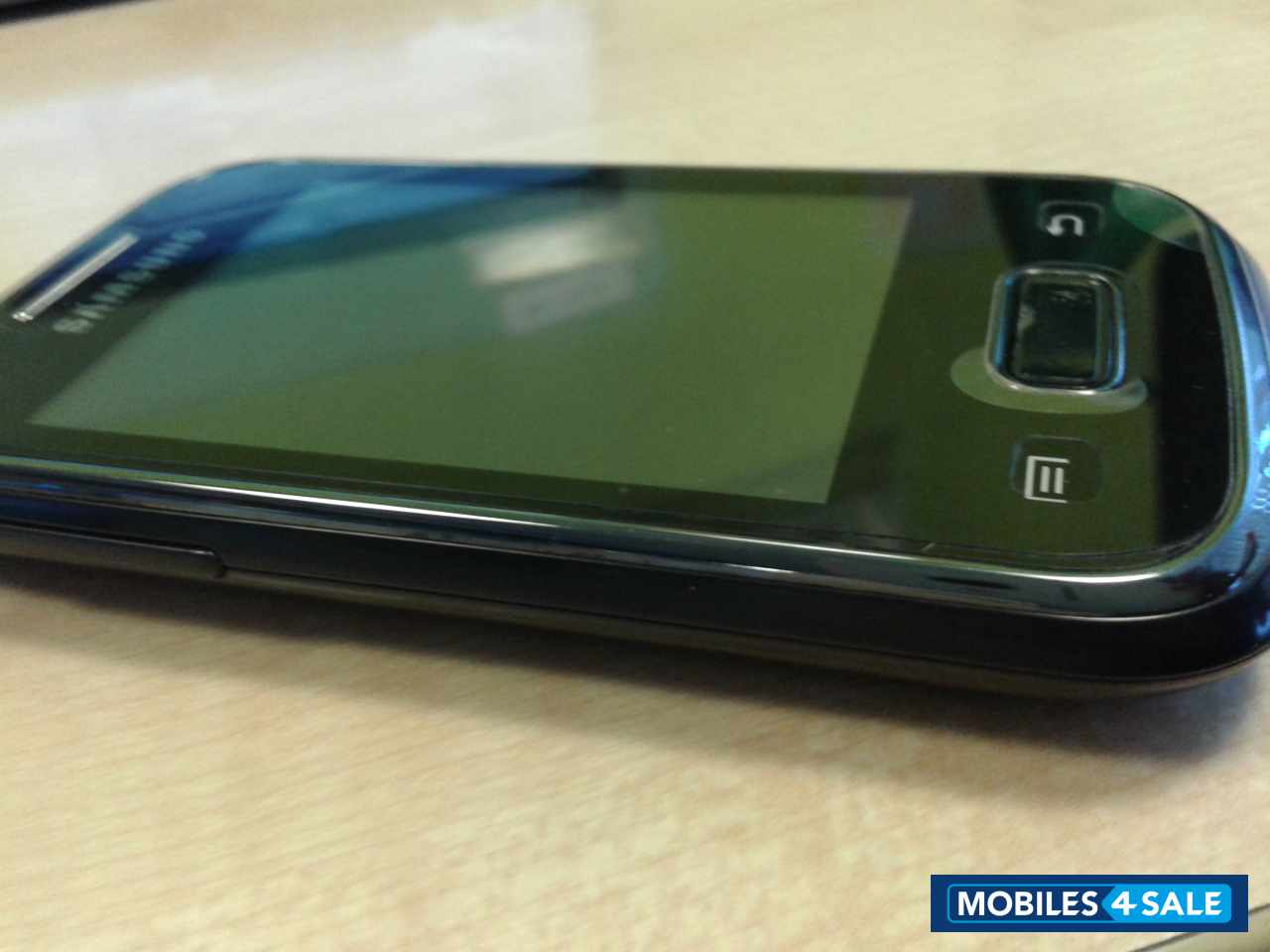 Black Samsung Galaxy Pocket