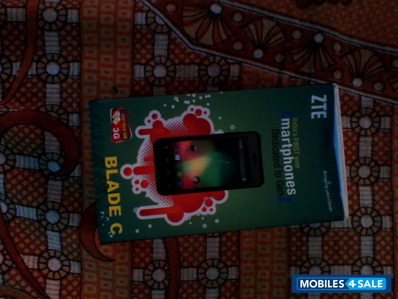 Black ZTE Blade C V807