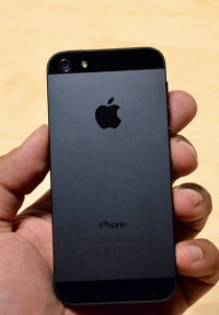 Black Apple iPhone 5