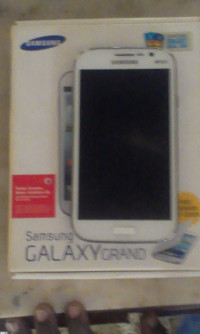 White Samsung Galaxy Grand GT-I9082