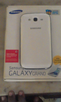 White Samsung Galaxy Grand GT-I9082