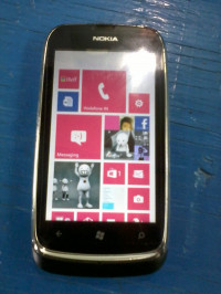 Black Nokia Lumia 610