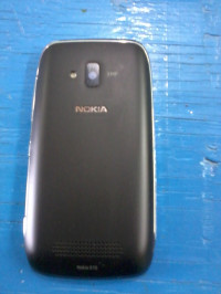 Black Nokia Lumia 610