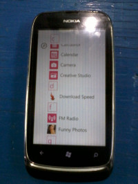Black Nokia Lumia 610